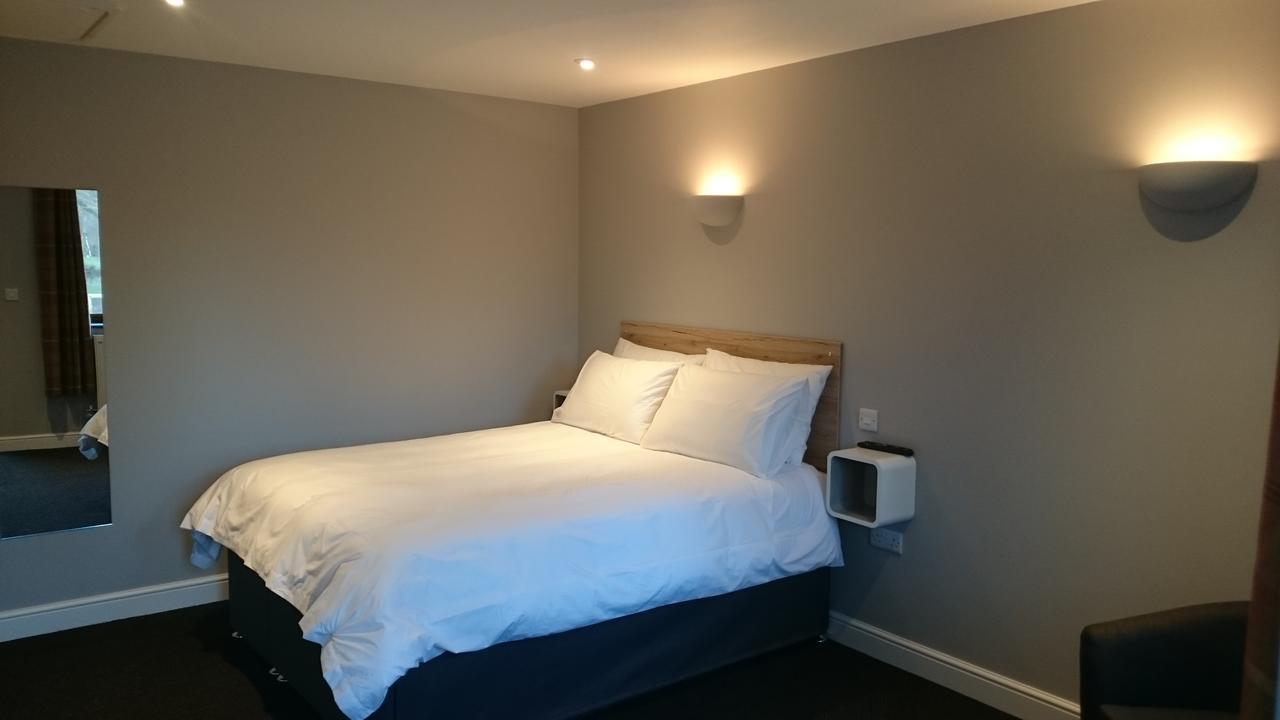 Woodland Waters Hotel Ancaster ภายนอก รูปภาพ