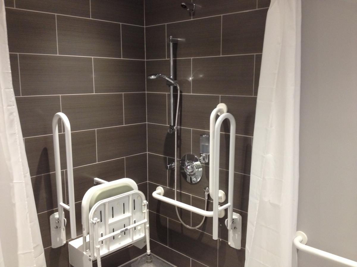 Woodland Waters Hotel Ancaster ภายนอก รูปภาพ