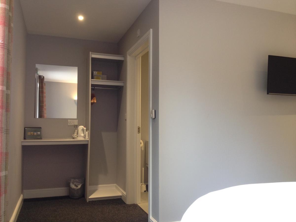 Woodland Waters Hotel Ancaster ภายนอก รูปภาพ